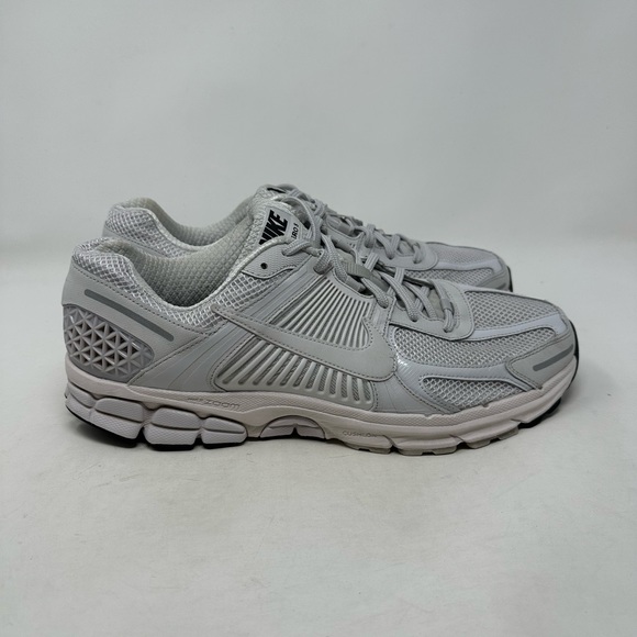 Nike Vomero Vast Men's 13